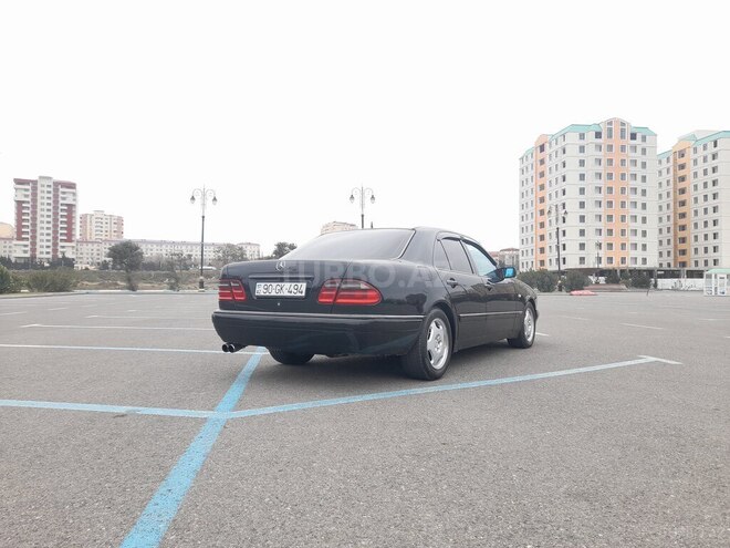 Mercedes E 280 1998, 220,000 km - 2.8 l - Sumqayıt