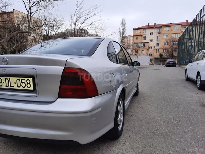 Opel Vectra 1999, 330,000 km - 1.6 l - Bakı