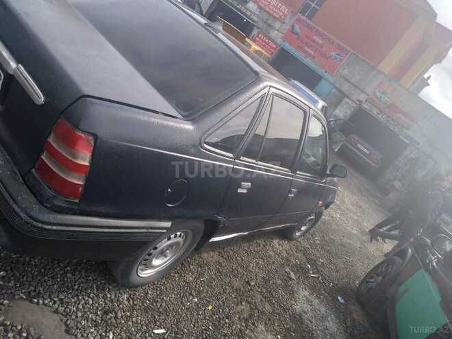 Opel  1990, 2,600,000 km - 0.2 l - Bakı
