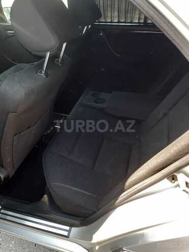 Mercedes C 240 1999, 200,000 km - 0.3 l - Şəki