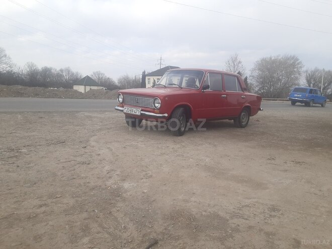 LADA (VAZ) 21011 1974, 347,530 km - 1.3 l - Samux