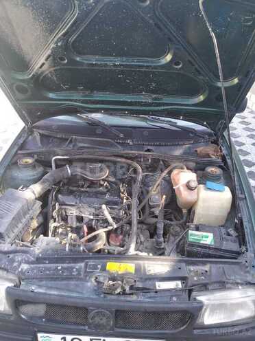 Volkswagen Polo 1995, 195,000 km - 1.4 l - Bərdə