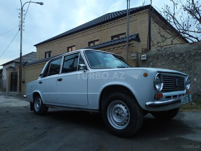 LADA (VAZ) 21011 1982, 300,000 km - 1.3 л - Balakən