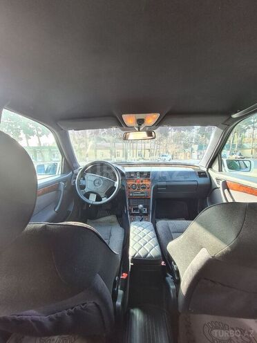 Mercedes C 200 1997, 260,000 km - 2.0 l - Bakı