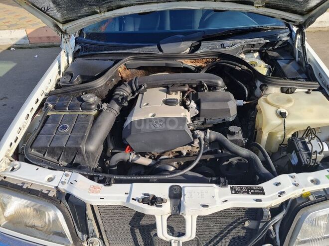 Mercedes C 200 1997, 260,000 km - 2.0 l - Bakı