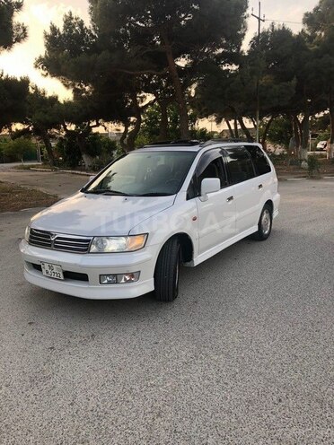 Mitsubishi Chariot 2001, 11,282 km - 2.4 l - Bakı