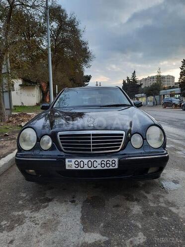 Mercedes E 280 2000, 332,000 km - 2.8 л - Bakı