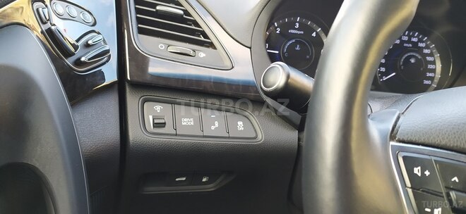 Hyundai Grandeur 2015, 152,600 km - 2.2 л - Bakı