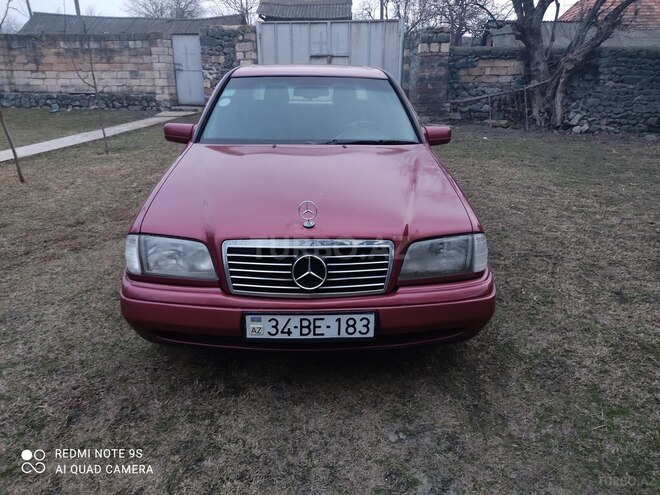Mercedes C 200 1995, 210,598 km - 2.2 л - Qax