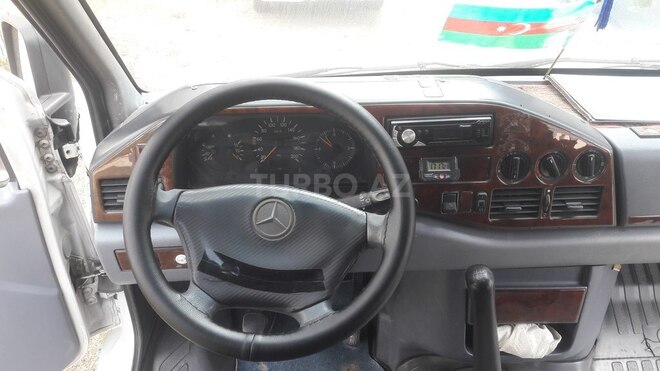 Mercedes Sprinter 209 1996, 600,000 km - 2.4 l - Yevlax