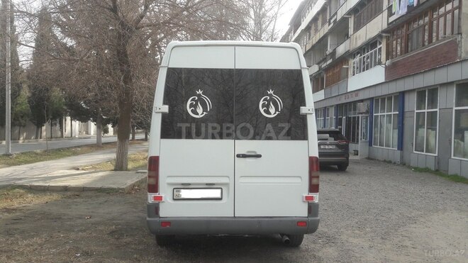 Mercedes Sprinter 209 1996, 600,000 km - 2.4 l - Yevlax
