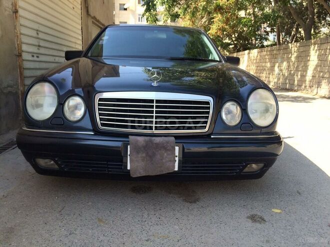 Mercedes E 320 1999, 436,000 km - 3.2 l - Bakı