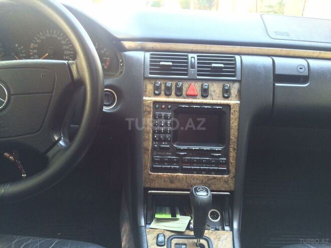 Mercedes E 320 1999, 436,000 km - 3.2 l - Bakı