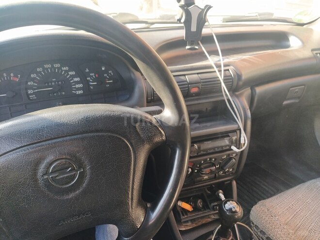 Opel Astra 1995, 444,000 km - 1.6 л - Şəki