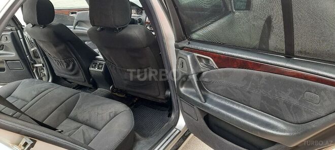 Mercedes E 280 1999, 236,340 km - 2.8 l - Bakı