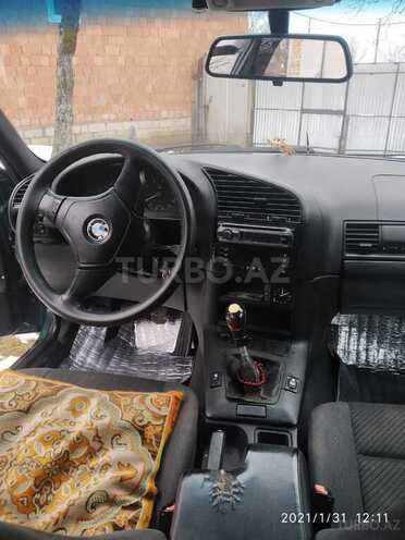 BMW 318 1996, 282,000 km - 1.8 l - İsmayıllı