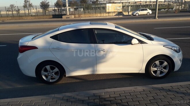Hyundai Elantra 2012, 196,580 km - 0.2 л - Xırdalan