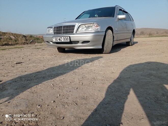Mercedes C 220 2000, 578,272 km - 2.2 l - Füzuli