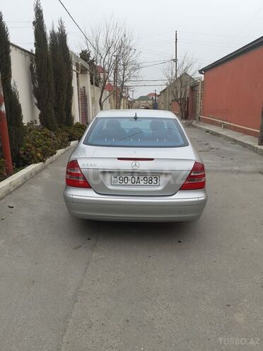 Mercedes E 320 2002, 300,000 km - 3.2 l - Bakı