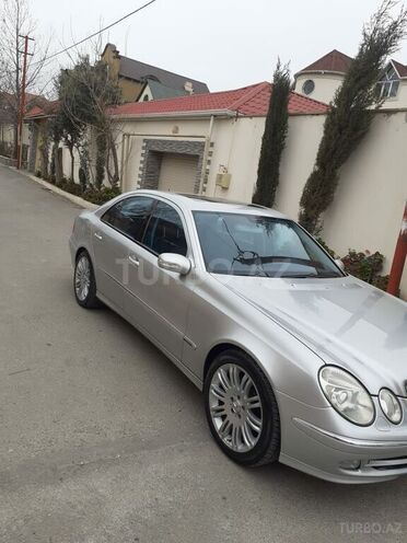 Mercedes E 320 2002, 300,000 km - 3.2 l - Bakı