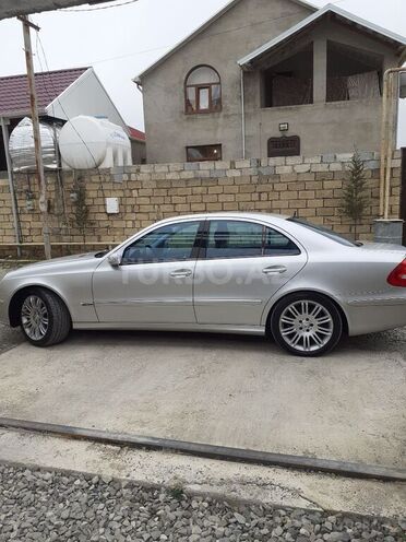 Mercedes E 320 2002, 300,000 km - 3.2 l - Bakı