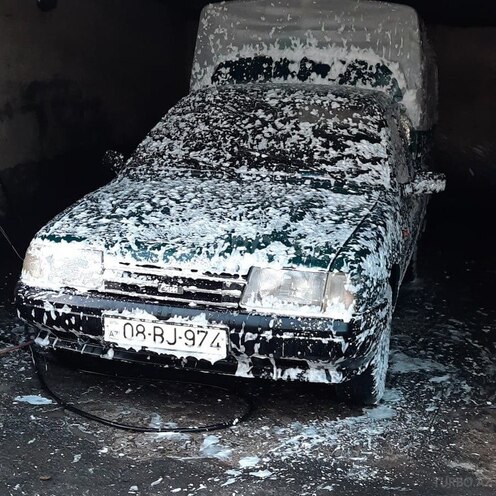 IJ 2126 Oda 2001, 41,700 km - 1.7 l - Balakən