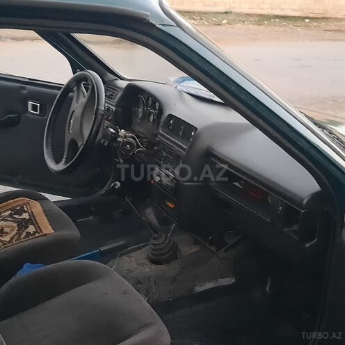 IJ 2126 Oda 2001, 41,700 km - 1.7 l - Balakən