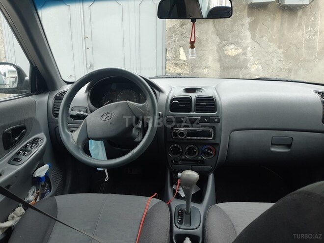 Hyundai Accent 2005, 330,000 km - 1.6 l - Bakı