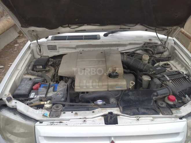 Mitsubishi Pajero io 2000, 291,000 km - 1.8 l - Bakı