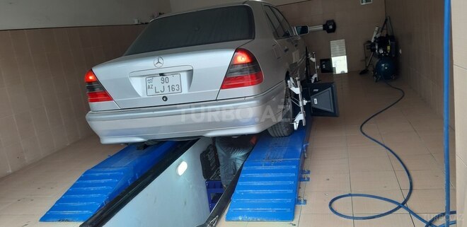 Mercedes C 240 1998, 335,000 km - 2.4 l - Salyan