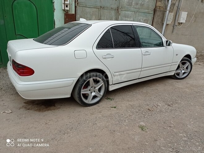 Mercedes E 320 1996, 319,800 km - 3.2 l - Bakı