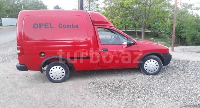 Opel Combo 1997, 218,000 km - 1.4 l - Qazax