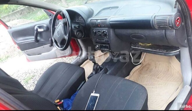 Opel Combo 1997, 218,000 km - 1.4 l - Qazax