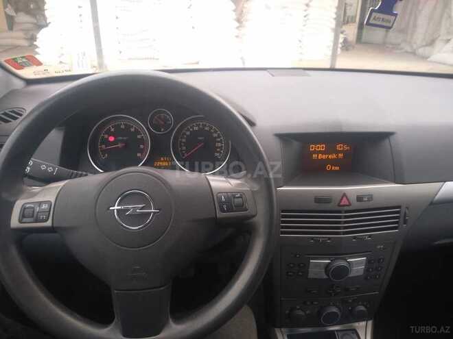 Opel Astra 2006, 229,000 km - 1.4 l - Yevlax