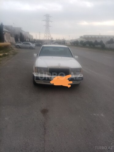 Mercedes E 200 1987, 5,213 km - 0.2 l - Bakı