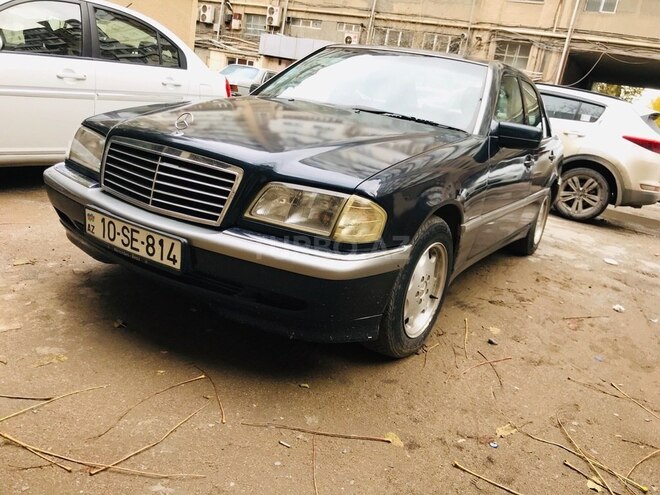 Mercedes E 230 1997, 168,000 km - 2.3 l - Bakı