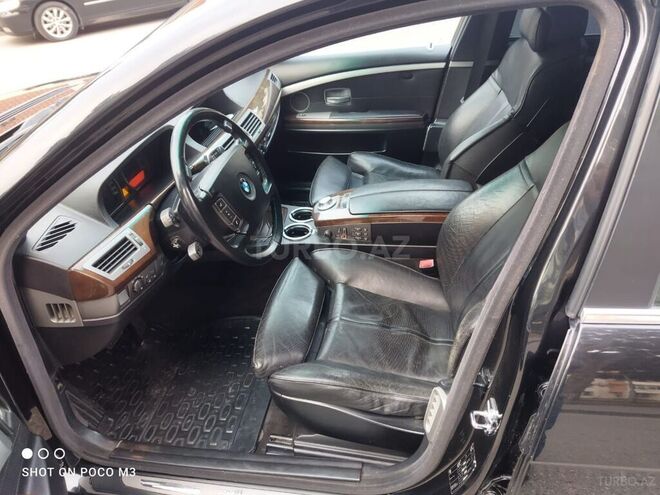 BMW 745 2003, 300,000 km - 4.4 л - Bakı