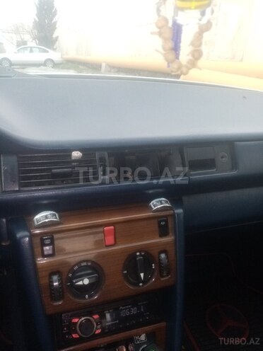 Mercedes E 200 1988, 511 km - 0.1 l - Bakı