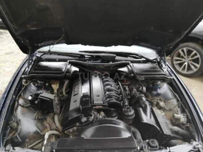 BMW 525 1998, 325,000 km - 2.5 l - Bakı