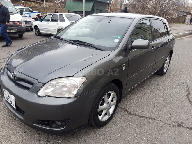 Toyota Corolla 2005, 195,000 km - 1.4 l - Bakı