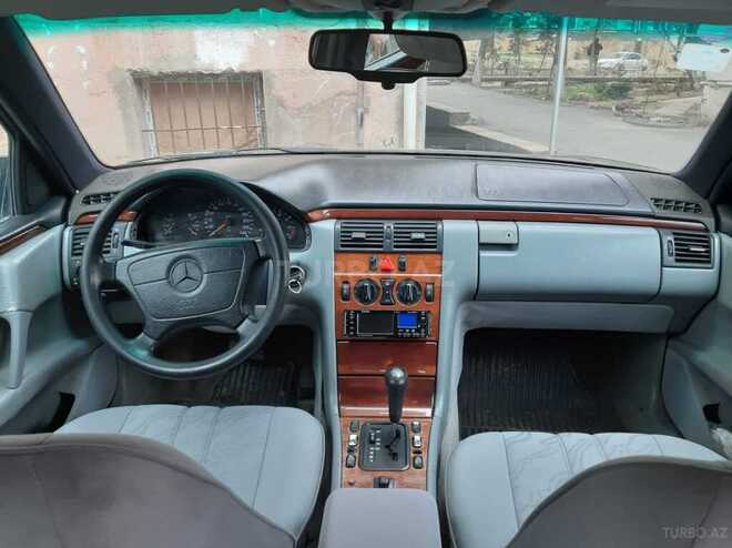 Mercedes  1996, 512,400 km - 2.3 l - Bakı