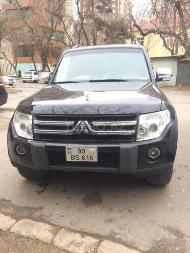 Mitsubishi Pajero 2007, 135,000 km - 3.0 l - Bakı