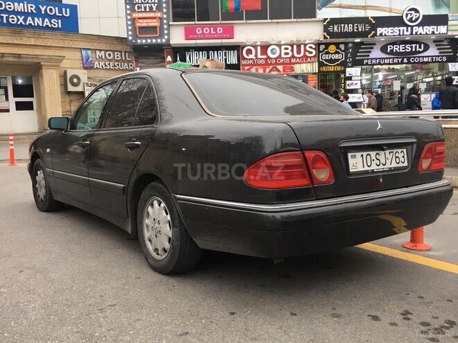 Mercedes E 230 1995, 416,000 km - 2.3 l - Bakı