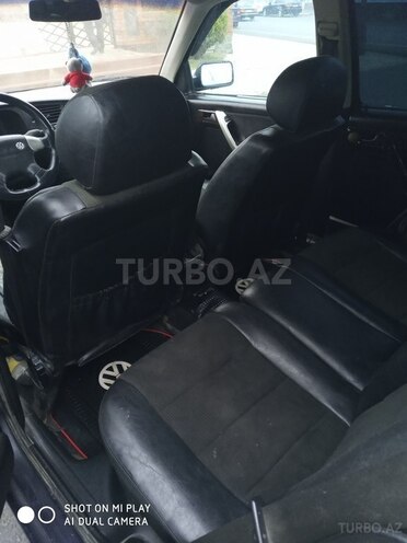 Volkswagen Golf 1994, 245,000 km - 2.0 l - Zaqatala