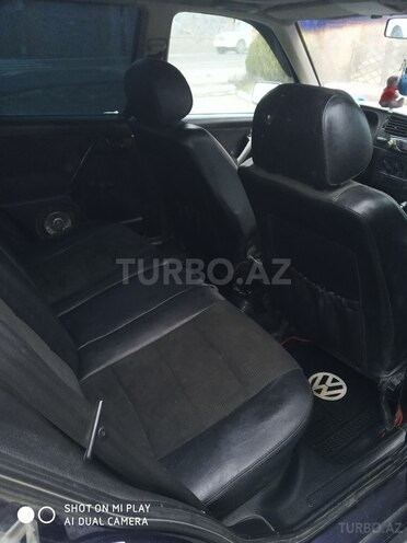 Volkswagen Golf 1994, 245,000 km - 2.0 l - Zaqatala
