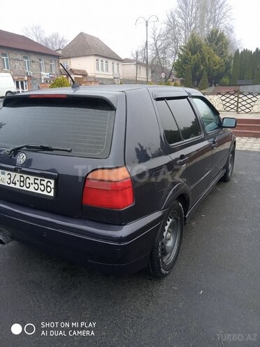Volkswagen Golf 1994, 245,000 km - 2.0 l - Zaqatala