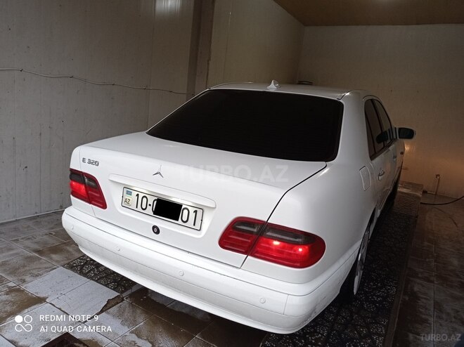 Mercedes E 320 1996, 319,800 km - 3.2 l - Bakı