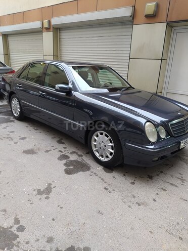 Mercedes E 220 1999, 335,000 km - 2.2 l - Bakı