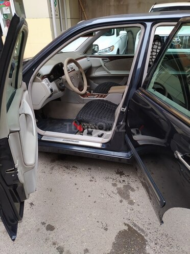 Mercedes E 220 1999, 335,000 km - 2.2 l - Bakı