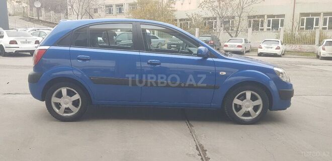 Kia Rio 2006, 133,000 km - 1.4 l - Bakı